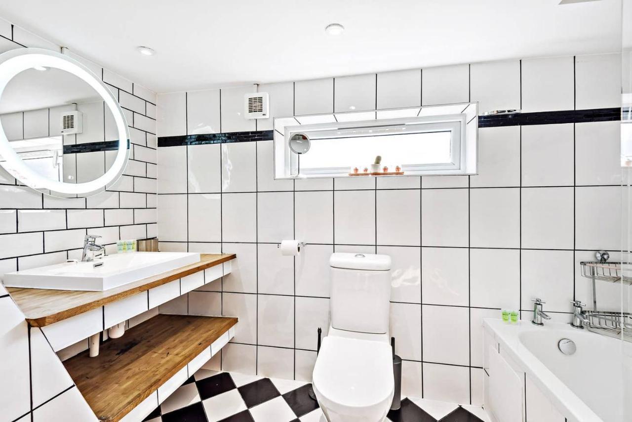 Modern, Chic 3br Townhouse In Apartment Oxford